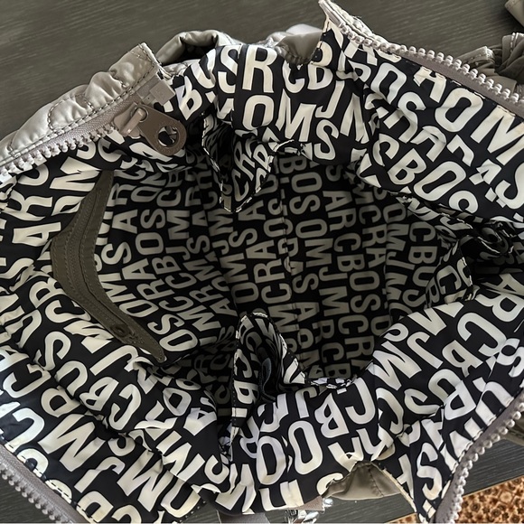 Marc by Marc Jacobs Eliza baby diaper bag in dark tan color - Picture 5 of 6